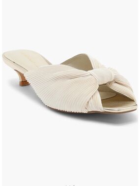 Intentionally Blank Cream Knotted Slip-On Mules